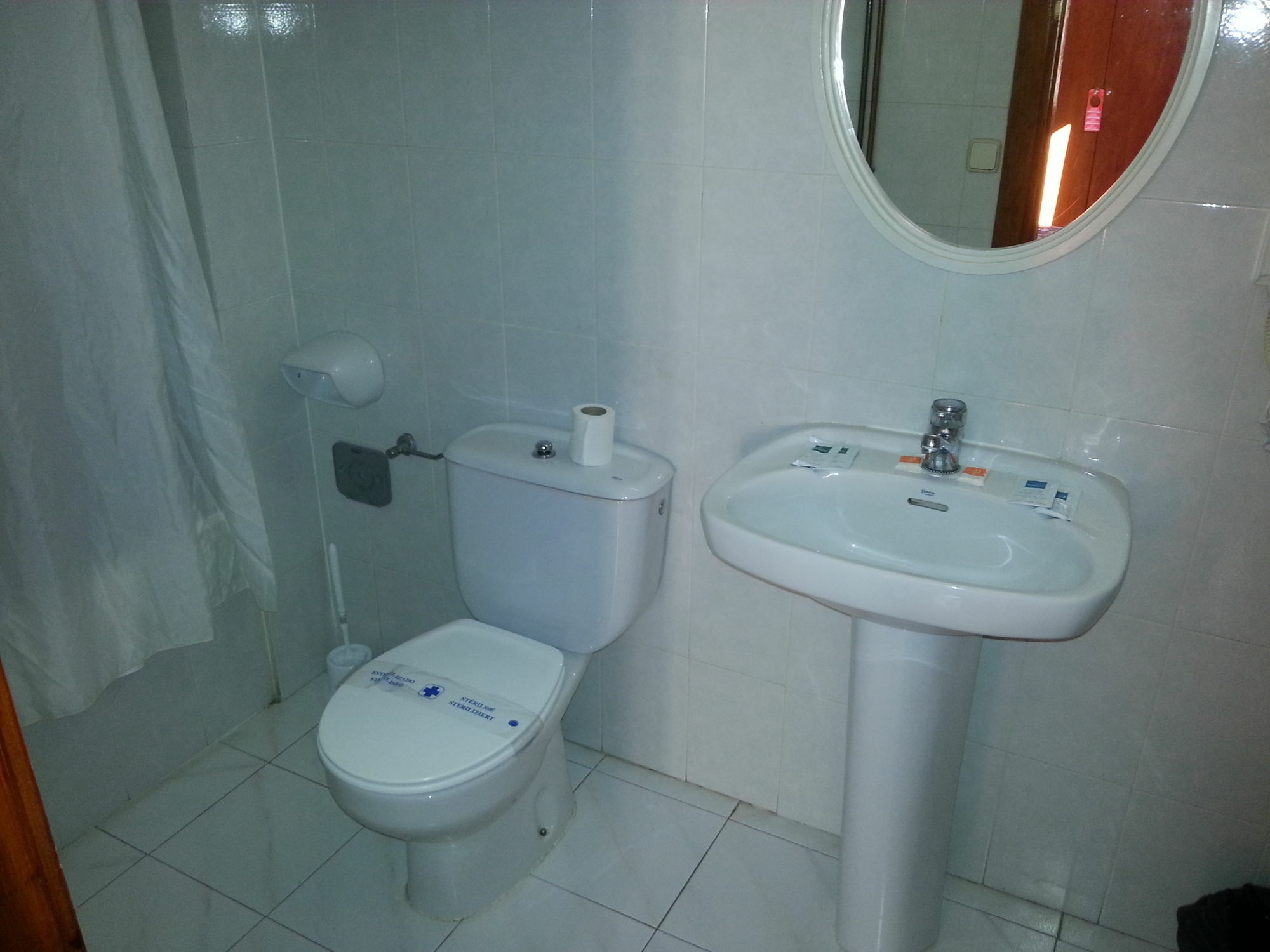 Hotel ארינסל מראה חיצוני תמונה