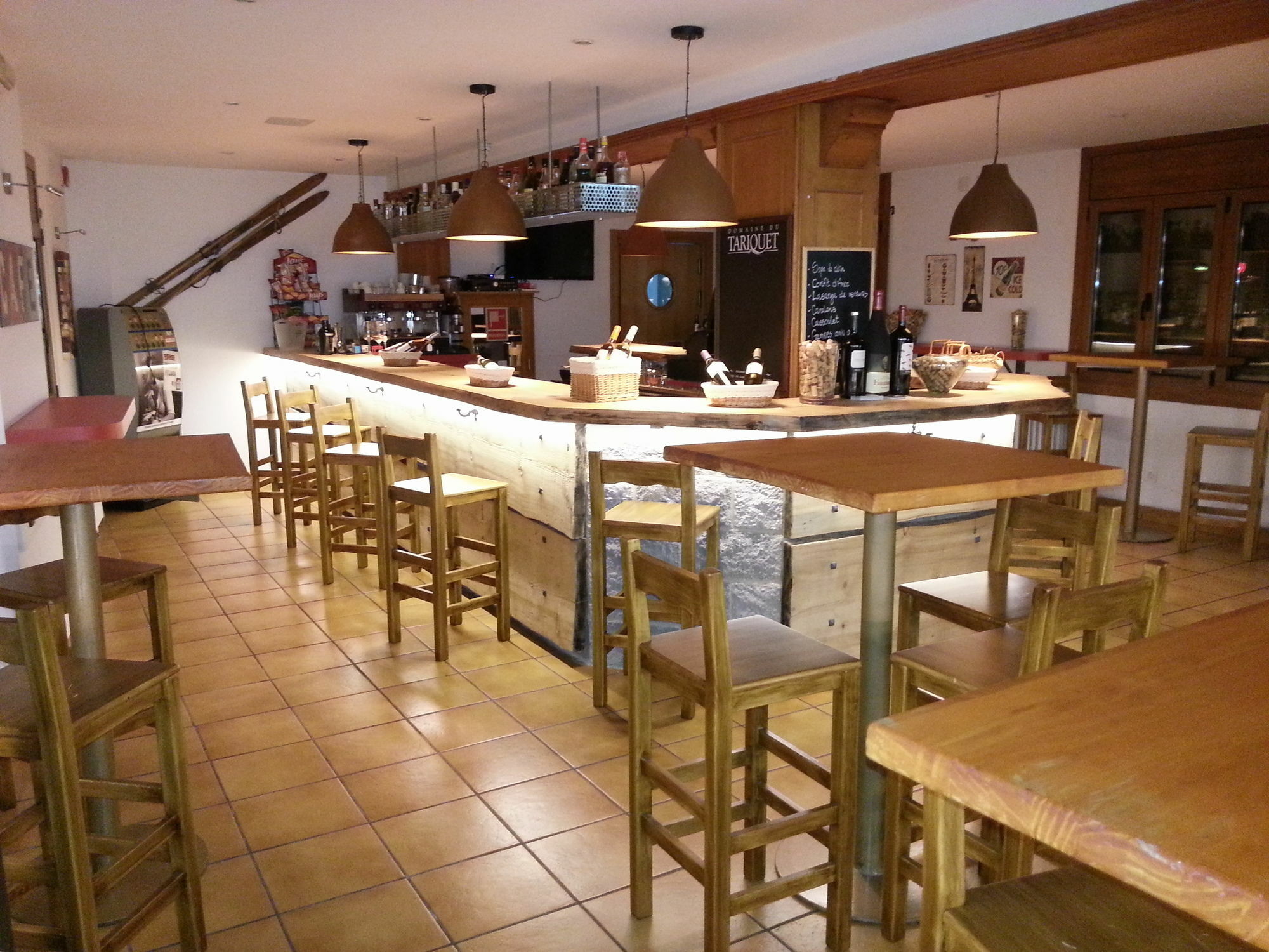 Hotel ארינסל מראה חיצוני תמונה